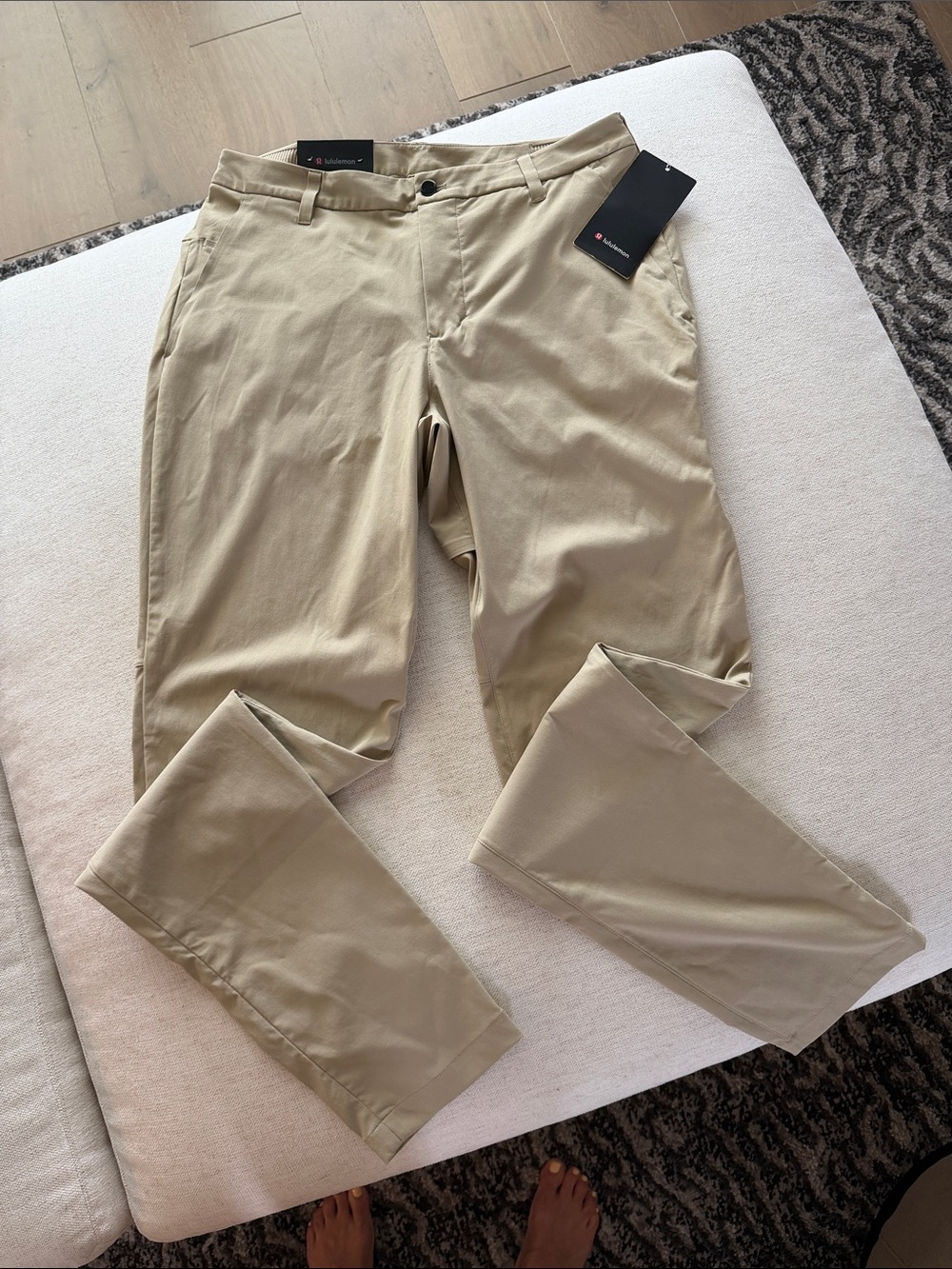 lululemon athletica Men's Khaki Stretch Chinos - Tan
